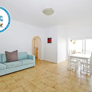 B68 - Vista Mar Apartment