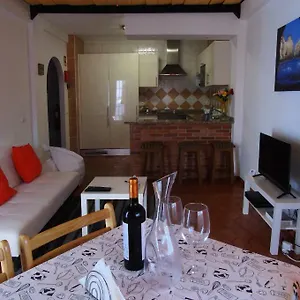 Cantinho Estrelas, Lagos Apartment